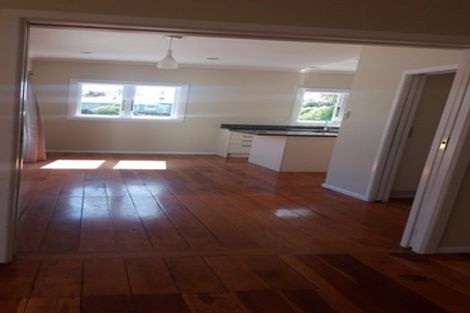 Photo of property in 5 Seddon Street, Carterton, 5713