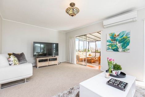 Photo of property in 44 Cardiff Road, Pakuranga, Auckland, 2010