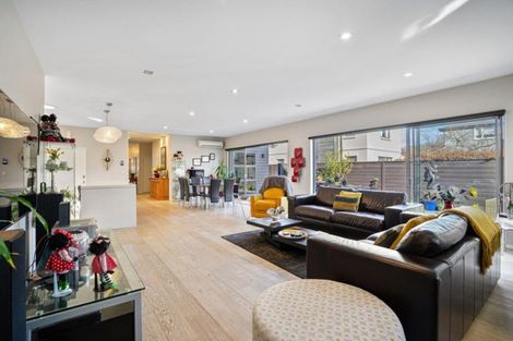 Photo of property in 47 Glandovey Road, Fendalton, Christchurch, 8052