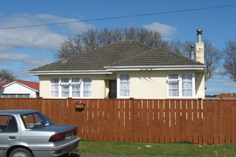 Photo of property in 6 Derby Street, Levin, 5510