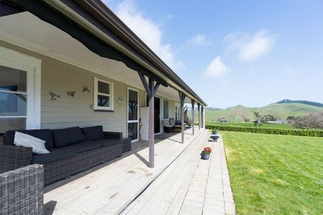 Photo of property in 139 South Manakau Road, Manakau, Otaki, 5583
