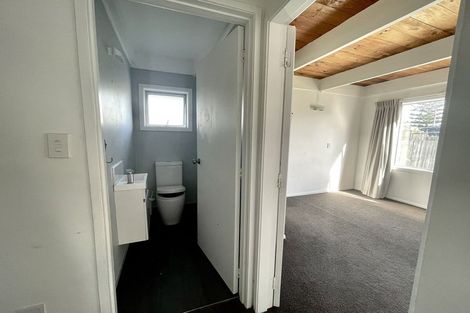 Photo of property in 161 Karewa Parade, Papamoa Beach, Papamoa, 3118