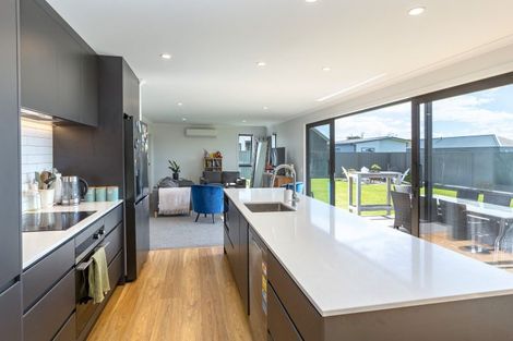 Photo of property in 16 Ross Taylor Lane, Masterton, 5810