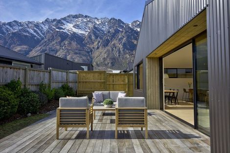 Photo of property in 22 Corriedale Road, Jacks Point, 9371