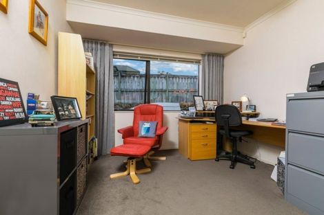 Photo of property in 93 Te Wharau Drive, Greenhithe, Auckland, 0632