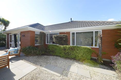 Photo of property in 2/135 Brookside Terrace, Bryndwr, Christchurch, 8053