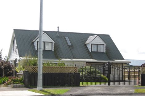 Photo of property in 3 Kamahi Place, Inglewood, 4330