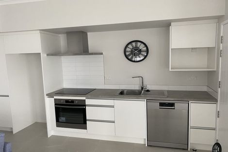 Photo of property in 17 Tuatua Road, Hobsonville, Auckland, 0616