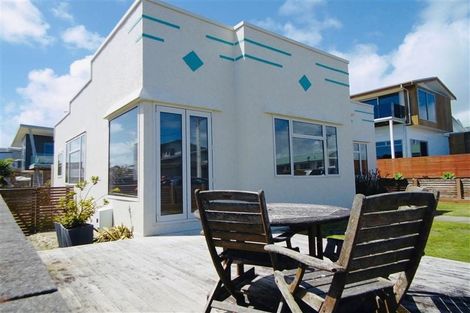 Photo of property in 9 Beach Street, Fitzroy, New Plymouth, 4312