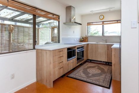 Photo of property in 29 Oyster Drive, Cooks Beach, Whitianga, 3591