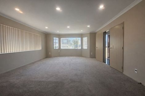 Photo of property in 22 Kestev Drive, Flat Bush, Auckland, 2016