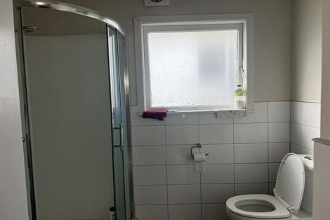 Photo of property in 9 Oteha Valley Road, Northcross, Auckland, 0632