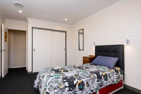 Photo of property in 77 Avondale Road, Taradale, Napier, 4112