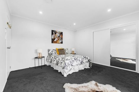 Photo of property in 2/56 Great South Road, Papatoetoe, Auckland, 2025