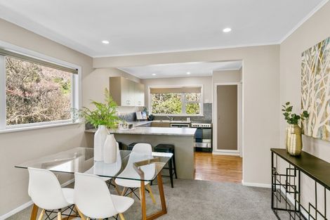 Photo of property in 55 Waikowhai Street, Ngaio, Wellington, 6035