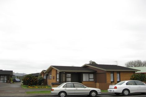 Photo of property in 4/501 Eastbourne Street East, Hastings, 4122