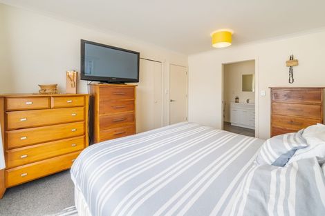 Photo of property in 1010a Fergusson Drive, Clouston Park, Upper Hutt, 5018