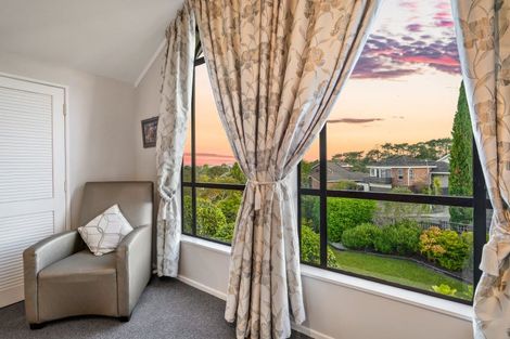 Photo of property in 28 Bellbird Rise, Murrays Bay, Auckland, 0630