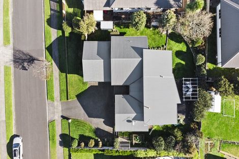 Photo of property in 56 Cairns Crescent, Rototuna, Hamilton, 3210