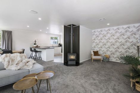 Photo of property in 13 Glengarry Place, Hilltop, Taupo, 3330