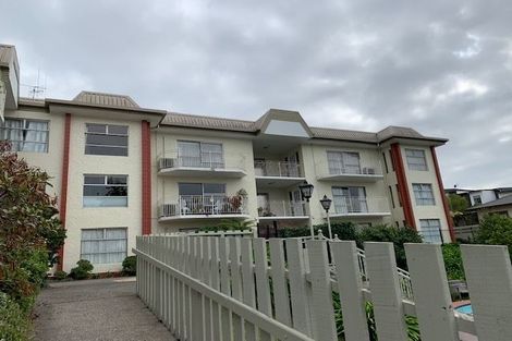 Photo of property in 11/10 Hunter Street, Hamilton Lake, Hamilton, 3204