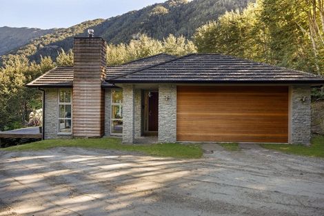 Photo of property in 7 Tall Tree Lane, Mount Creighton, Queenstown, 9371