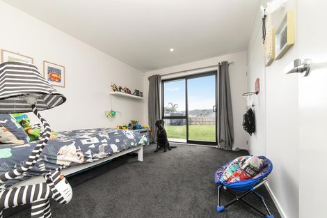 Photo of property in 75 Kaipara Portage Road, Riverhead, 0820