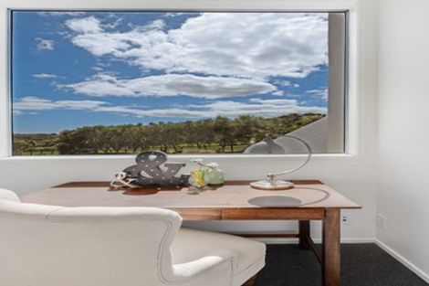 Photo of property in 122 Brownhill Road, Whitford, Manurewa, 2576