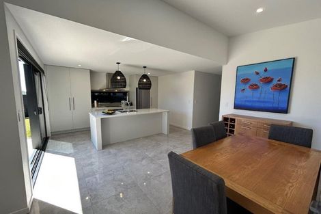 Photo of property in 2 Franks Way, Papamoa Beach, Papamoa, 3118