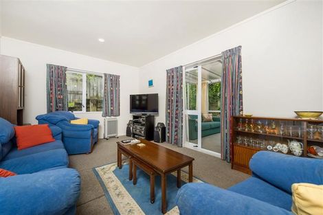 Photo of property in 32 Crestview Place, Browns Bay, Auckland, 0630