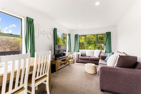 Photo of property in 2/22a Tomo Street, New Lynn, Auckland, 0600