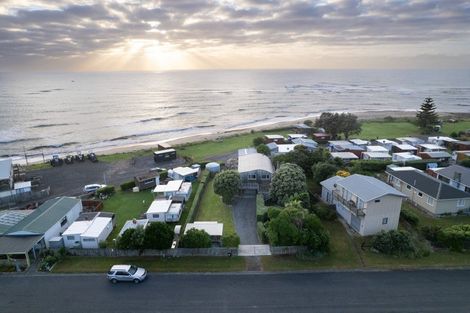 Photo of property in 61 Akitio Esplanade, Akitio, Pongaroa, 4991