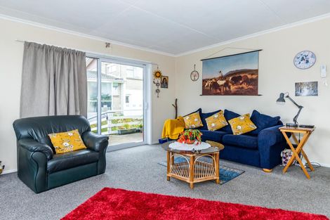 Photo of property in 5-5a Rugby Street, Waimate, 7924