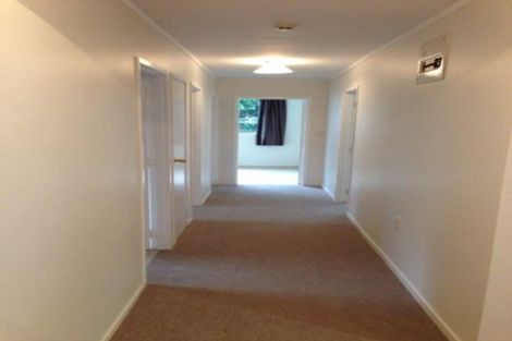 Photo of property in 19 Sunnyside Road, Sunnyvale, Auckland, 0612