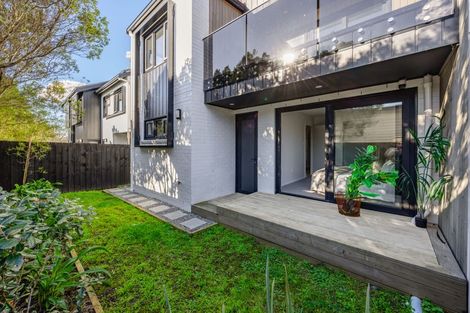 Photo of property in 10 Kaaramuramu Lane, Mangere Bridge, Auckland, 2022