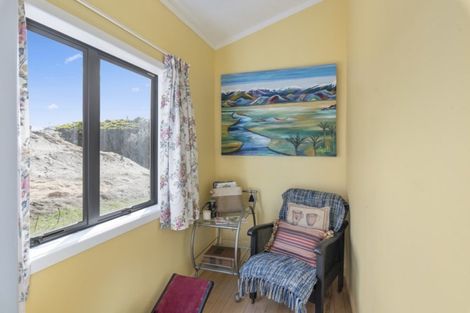 Photo of property in 19a Marine Parade South, Foxton Beach, Foxton, 4815