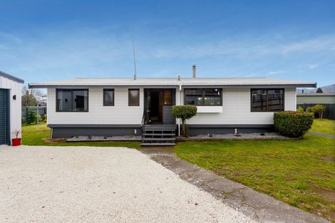 Photo of property in 11 Grace Crescent, Richmond Heights, Taupo, 3330