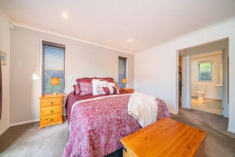 Photo of property in 4 Tatahi Street, Parklands, Christchurch, 8083