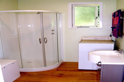 Photo of property in 8313 State Highway 35, Whanarua Bay, Te Kaha, 3199