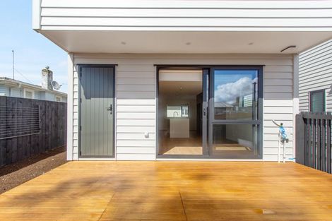 Photo of property in 5b Claymore Street, Manurewa, Auckland, 2102