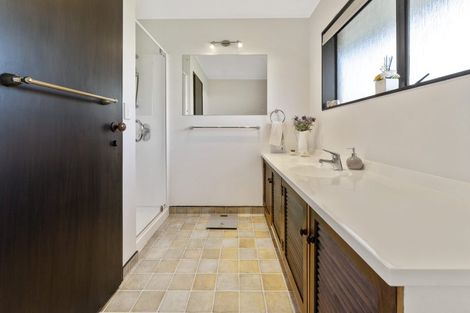 Photo of property in 20 Fairfax Terrace, Frankleigh Park, New Plymouth, 4310