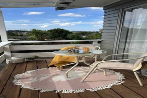 Photo of property in 38 Sunvue Road, Glen Eden, Auckland, 0602