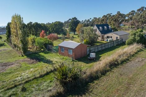 Photo of property in 737 Dillons Point Road, Dillons Point, Blenheim, 7273