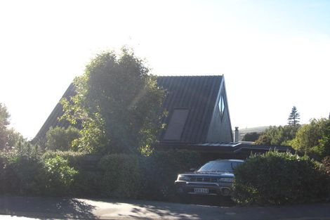 Photo of property in 2/193 Hackthorne Road, Cashmere, Christchurch, 8022