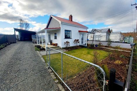 Photo of property in 9 Milton Street, Ohai, 9635