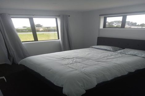 Photo of property in 3 Aquarius Lane, Langs Beach, 0582