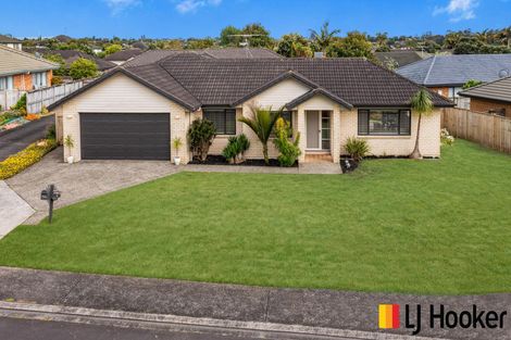Photo of property in 3 Kimptonfields Court, Wattle Downs, Auckland, 2103