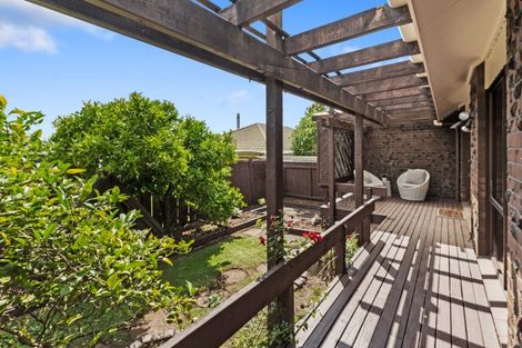 Photo of property in 1 Bolton Street, Blockhouse Bay, Auckland, 0600