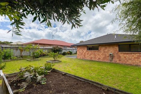 Photo of property in 40 Campion Road, Waikanae Beach, Waikanae, 5036