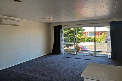 Photo of property in 1a Ruamahanga Crescent, Terrace End, Palmerston North, 4410